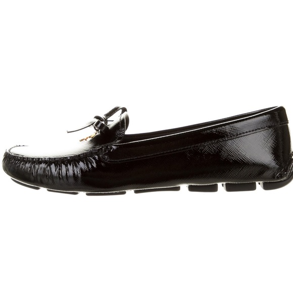 💜HP💜 Prada SOLD Fancy Patent Leather Loafers! - Picture 3 of 16